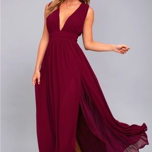Lulu’s Burgundy floor length dress in size Large.